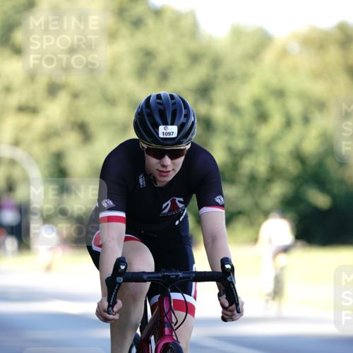 07.09.2025 - 19. Norderstedt Triathlon Michael Burmester http://msf.ph/oto/8847298 07.09.2025 16:14:50 Radfahren 1097, 1545 meine-sportfotos.de