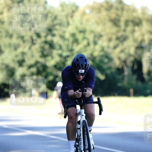 07.09.2025 - 19. Norderstedt Triathlon Michael Burmester http://msf.ph/oto/8847307 07.09.2025 16:14:55 Radfahren 893, 942 meine-sportfotos.de