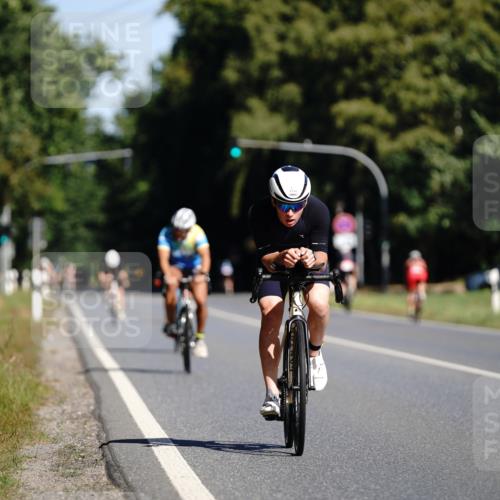 07.09.2025 - 19. Norderstedt Triathlon Michael Burmester http://msf.ph/oto/8847345 07.09.2025 11:27:18 Radfahren 796, 1198 meine-sportfotos.de