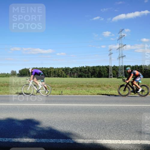 07.09.2025 - 19. Norderstedt Triathlon Michael Burmester http://msf.ph/oto/8847350 07.09.2025 15:24:03 Radfahren 421, 943 meine-sportfotos.de