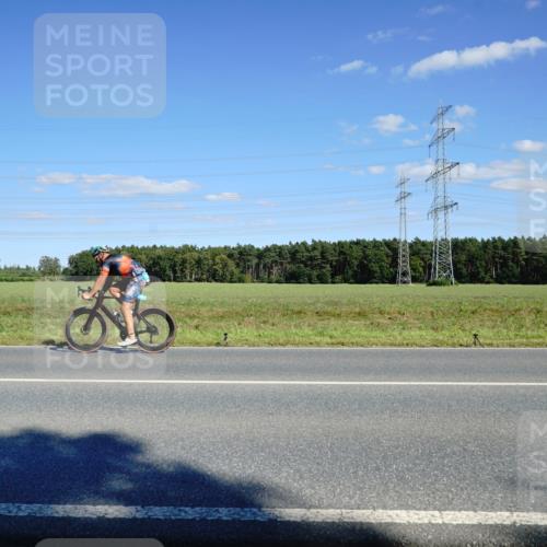07.09.2025 - 19. Norderstedt Triathlon Michael Burmester http://msf.ph/oto/8847352 07.09.2025 15:24:04 Radfahren 421, 943 meine-sportfotos.de