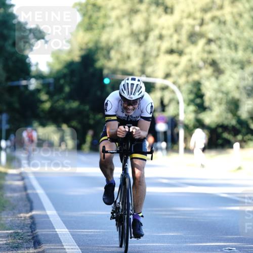 07.09.2025 - 19. Norderstedt Triathlon Michael Burmester http://msf.ph/oto/8847359 07.09.2025 16:15:14 Radfahren 1592 meine-sportfotos.de