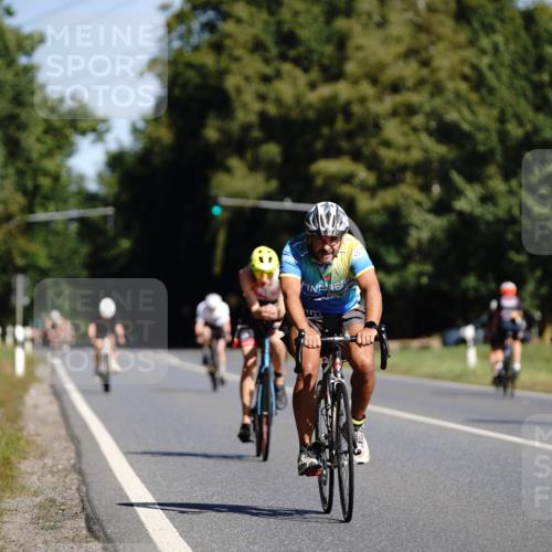 07.09.2025 - 19. Norderstedt Triathlon Michael Burmester http://msf.ph/oto/8847361 07.09.2025 11:27:20 Radfahren 760, 1176, 1198 meine-sportfotos.de