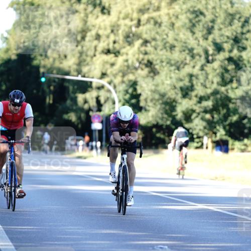 07.09.2025 - 19. Norderstedt Triathlon Michael Burmester http://msf.ph/oto/8847368 07.09.2025 16:15:22 Radfahren 873, 894 meine-sportfotos.de