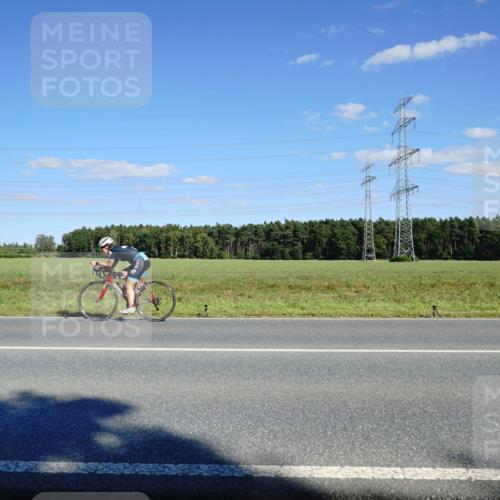 07.09.2025 - 19. Norderstedt Triathlon Michael Burmester http://msf.ph/oto/8847369 07.09.2025 15:24:20 Radfahren 458, 1473, 1484 meine-sportfotos.de