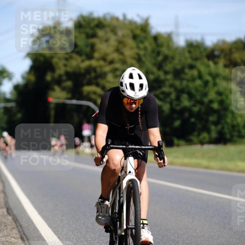 07.09.2025 - 19. Norderstedt Triathlon Michael Burmester http://msf.ph/oto/8847393 07.09.2025 11:27:27 Radfahren 300, 1313 meine-sportfotos.de