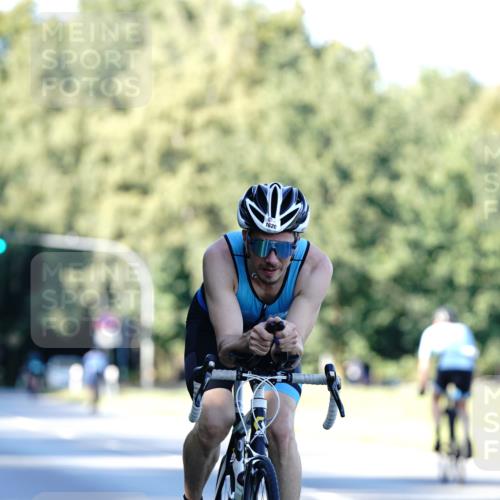 07.09.2025 - 19. Norderstedt Triathlon Michael Burmester http://msf.ph/oto/8847394 07.09.2025 16:15:31 Radfahren 1620 meine-sportfotos.de