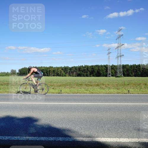 07.09.2025 - 19. Norderstedt Triathlon Michael Burmester http://msf.ph/oto/8847401 07.09.2025 15:24:42 Radfahren 887, 1414, 1539 meine-sportfotos.de