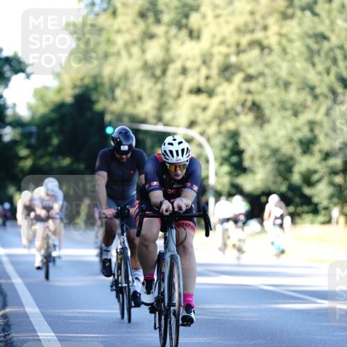 07.09.2025 - 19. Norderstedt Triathlon Michael Burmester http://msf.ph/oto/8847405 07.09.2025 16:15:35 Radfahren 1074, 1442 meine-sportfotos.de