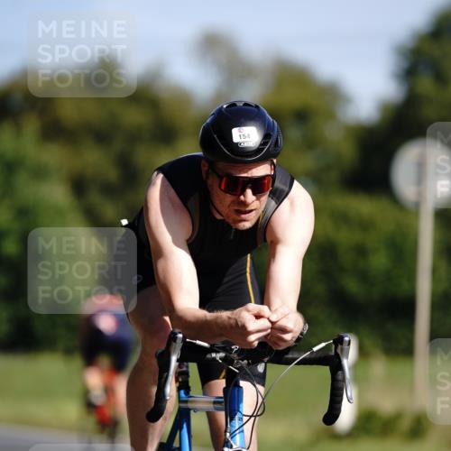 07.09.2025 - 19. Norderstedt Triathlon Michael Burmester http://msf.ph/oto/8847425 07.09.2025 11:27:36 Radfahren 154, 196 meine-sportfotos.de