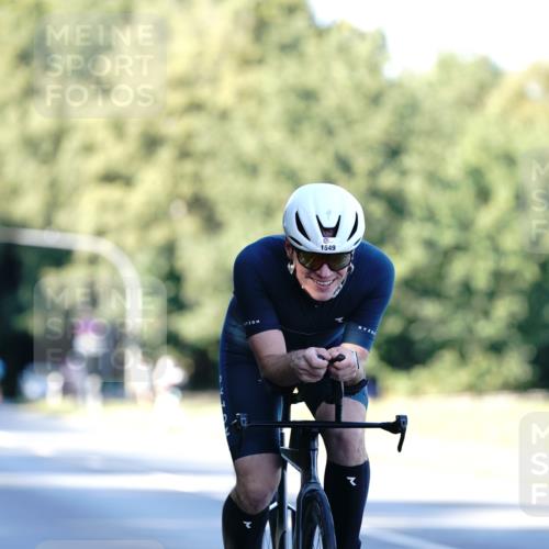 07.09.2025 - 19. Norderstedt Triathlon Michael Burmester http://msf.ph/oto/8847458 07.09.2025 16:15:49 Radfahren 1409, 1549 meine-sportfotos.de