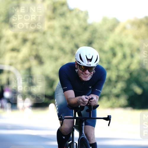 07.09.2025 - 19. Norderstedt Triathlon Michael Burmester http://msf.ph/oto/8847462 07.09.2025 16:15:49 Radfahren 1409, 1549 meine-sportfotos.de