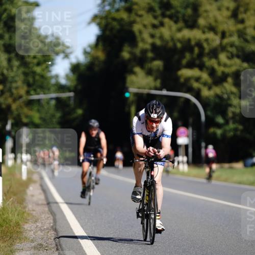 07.09.2025 - 19. Norderstedt Triathlon Michael Burmester http://msf.ph/oto/8847471 07.09.2025 11:27:57 Radfahren 296 meine-sportfotos.de