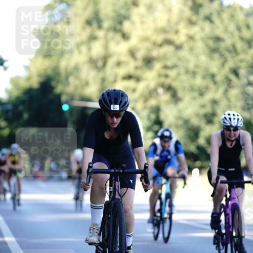 07.09.2025 - 19. Norderstedt Triathlon Michael Burmester http://msf.ph/oto/8847501 07.09.2025 16:15:55 Radfahren 941, 1088, 1409, 1427, 1564 meine-sportfotos.de