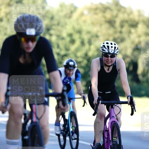 07.09.2025 - 19. Norderstedt Triathlon Michael Burmester http://msf.ph/oto/8847508 07.09.2025 16:15:55 Radfahren 941, 1088, 1409, 1427, 1564 meine-sportfotos.de