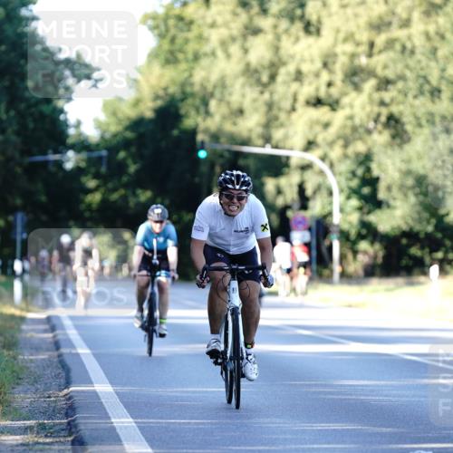 07.09.2025 - 19. Norderstedt Triathlon Michael Burmester http://msf.ph/oto/8847583 07.09.2025 16:16:17 Radfahren 955, 1058 meine-sportfotos.de