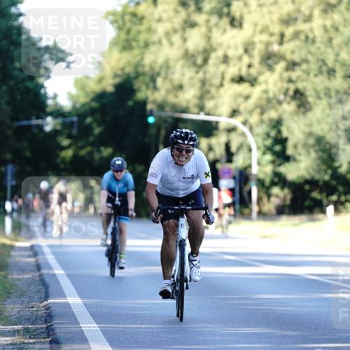 07.09.2025 - 19. Norderstedt Triathlon Michael Burmester http://msf.ph/oto/8847586 07.09.2025 16:16:17 Radfahren 955, 1058 meine-sportfotos.de