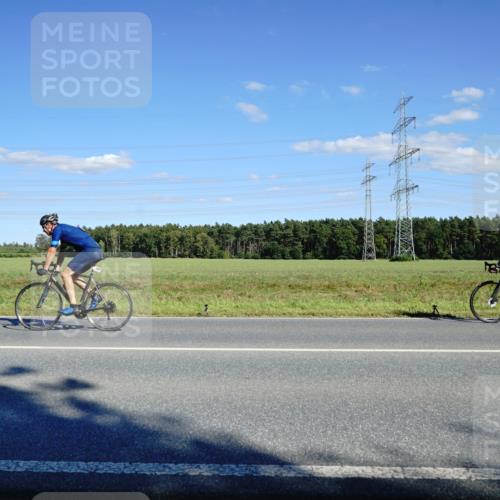 07.09.2025 - 19. Norderstedt Triathlon Michael Burmester http://msf.ph/oto/8847587 07.09.2025 15:26:56 Radfahren 380, 446 meine-sportfotos.de