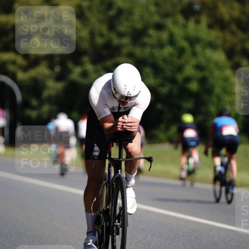 07.09.2025 - 19. Norderstedt Triathlon Michael Burmester http://msf.ph/oto/8847592 07.09.2025 11:29:21 Radfahren 819, 1173, 1228 meine-sportfotos.de