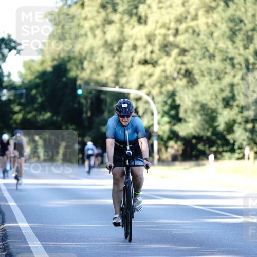 07.09.2025 - 19. Norderstedt Triathlon Michael Burmester http://msf.ph/oto/8847598 07.09.2025 16:16:19 Radfahren 955, 1103 meine-sportfotos.de