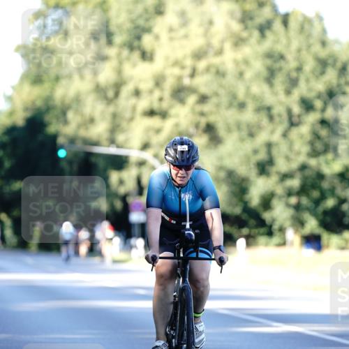 07.09.2025 - 19. Norderstedt Triathlon Michael Burmester http://msf.ph/oto/8847601 07.09.2025 16:16:20 Radfahren 955, 1103 meine-sportfotos.de