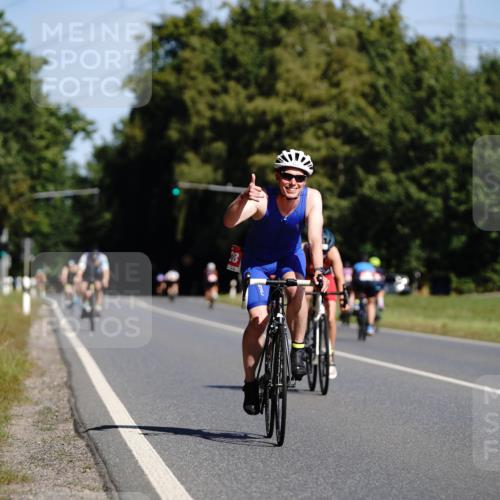 07.09.2025 - 19. Norderstedt Triathlon Michael Burmester http://msf.ph/oto/8847606 07.09.2025 11:29:23 Radfahren 819, 1173, 1196, 1228 meine-sportfotos.de