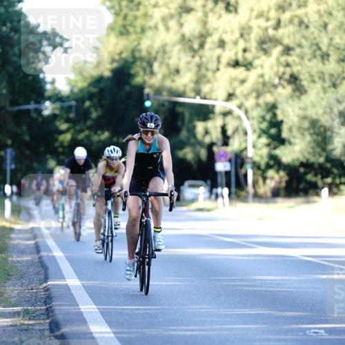 07.09.2025 - 19. Norderstedt Triathlon Michael Burmester http://msf.ph/oto/8847608 07.09.2025 16:16:23 Radfahren 1063, 1089, 1103 meine-sportfotos.de
