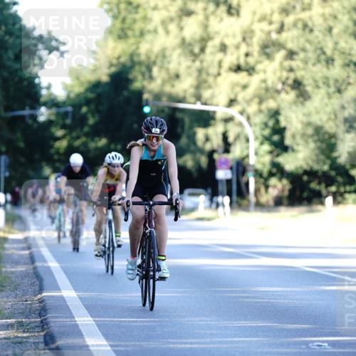 07.09.2025 - 19. Norderstedt Triathlon Michael Burmester http://msf.ph/oto/8847612 07.09.2025 16:16:23 Radfahren 1063, 1089, 1103 meine-sportfotos.de