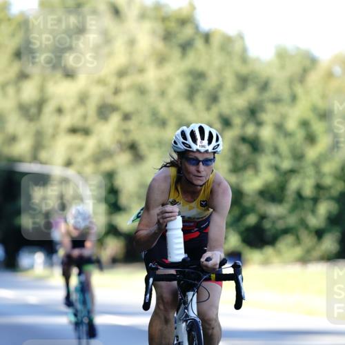 07.09.2025 - 19. Norderstedt Triathlon Michael Burmester http://msf.ph/oto/8847626 07.09.2025 16:16:26 Radfahren 372, 1063, 1089, 1455 meine-sportfotos.de