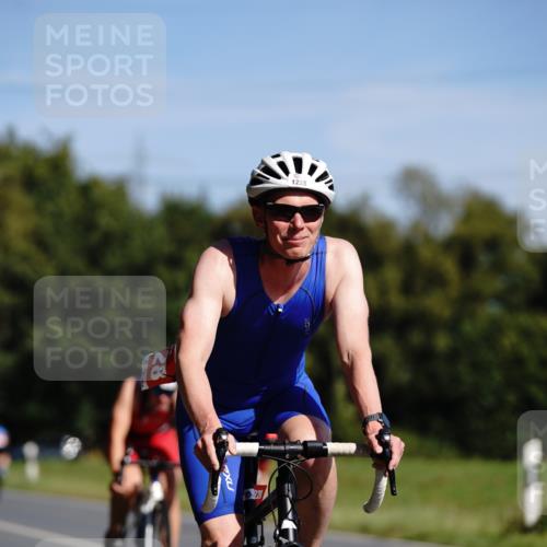 07.09.2025 - 19. Norderstedt Triathlon Michael Burmester http://msf.ph/oto/8847627 07.09.2025 11:29:24 Radfahren 819, 1196, 1228 meine-sportfotos.de