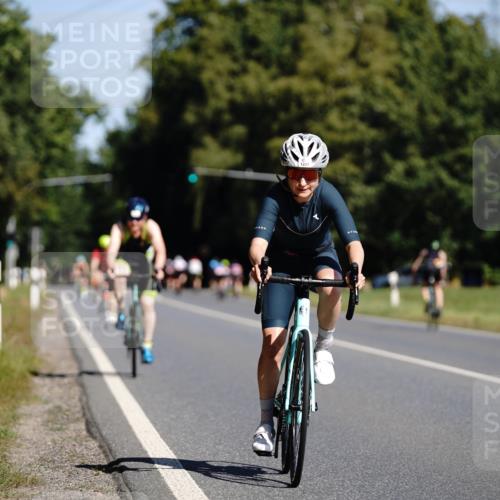 07.09.2025 - 19. Norderstedt Triathlon Michael Burmester http://msf.ph/oto/8847656 07.09.2025 11:29:30 Radfahren 185, 784, 1227 meine-sportfotos.de
