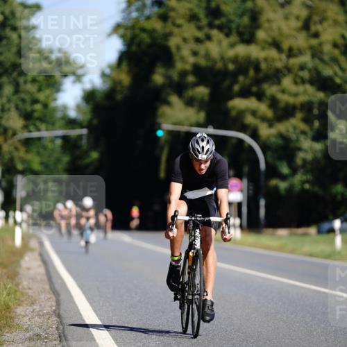 07.09.2025 - 19. Norderstedt Triathlon Michael Burmester http://msf.ph/oto/8847709 07.09.2025 11:29:49 Radfahren 1203 meine-sportfotos.de
