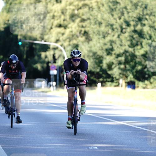 07.09.2025 - 19. Norderstedt Triathlon Michael Burmester http://msf.ph/oto/8847722 07.09.2025 16:16:49 Radfahren 903, 1077, 1581 meine-sportfotos.de
