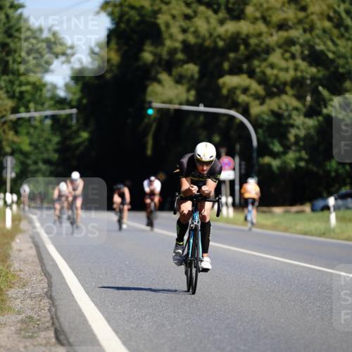 07.09.2025 - 19. Norderstedt Triathlon Michael Burmester http://msf.ph/oto/8847724 07.09.2025 11:29:54 Radfahren 1175, 1203 meine-sportfotos.de
