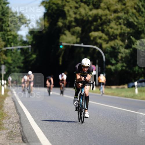 07.09.2025 - 19. Norderstedt Triathlon Michael Burmester http://msf.ph/oto/8847727 07.09.2025 11:29:54 Radfahren 1175, 1203 meine-sportfotos.de