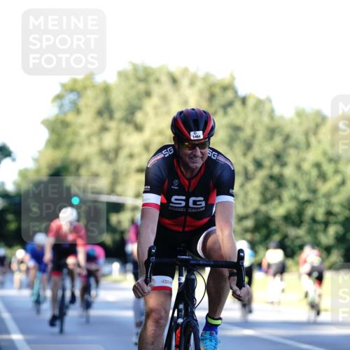 07.09.2025 - 19. Norderstedt Triathlon Michael Burmester http://msf.ph/oto/8847753 07.09.2025 16:16:56 Radfahren 503, 1091, 1411, 1464, 1611, 1630 meine-sportfotos.de