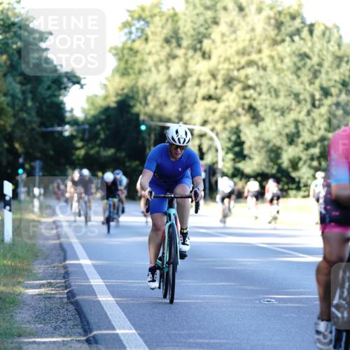 07.09.2025 - 19. Norderstedt Triathlon Michael Burmester http://msf.ph/oto/8847761 07.09.2025 16:16:58 Radfahren 371, 503, 1091, 1454, 1464, 1611 meine-sportfotos.de