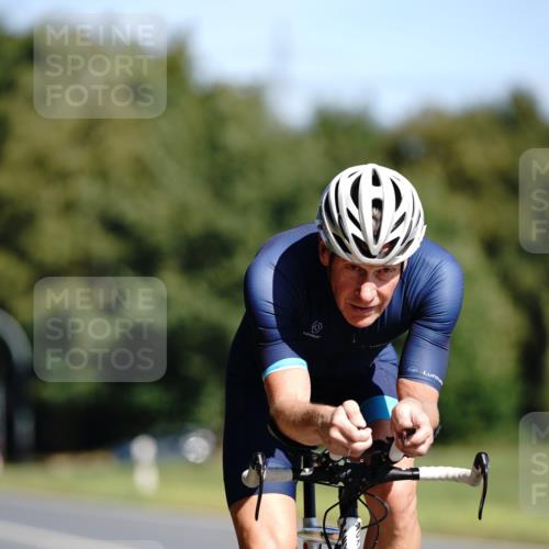 07.09.2025 - 19. Norderstedt Triathlon Michael Burmester http://msf.ph/oto/8847778 07.09.2025 11:30:42 Radfahren 837 meine-sportfotos.de