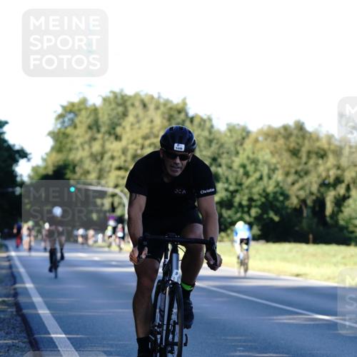 07.09.2025 - 19. Norderstedt Triathlon Michael Burmester http://msf.ph/oto/8847785 07.09.2025 16:17:05 Radfahren 376, 396, 902, 1448, 1512, 1609 meine-sportfotos.de