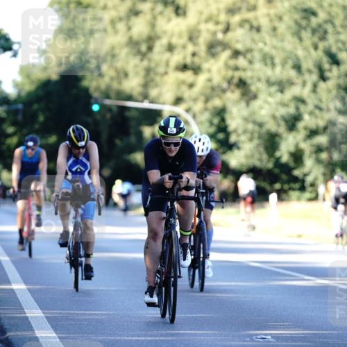 07.09.2025 - 19. Norderstedt Triathlon Michael Burmester http://msf.ph/oto/8847795 07.09.2025 16:17:11 Radfahren 1053, 1460, 1569 meine-sportfotos.de