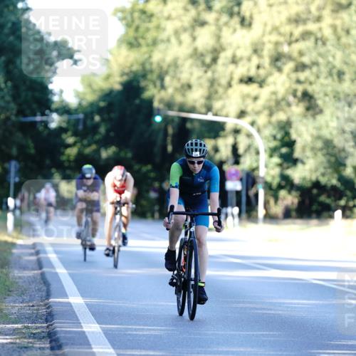 07.09.2025 - 19. Norderstedt Triathlon Michael Burmester http://msf.ph/oto/8847825 07.09.2025 16:17:35 Radfahren 1084 meine-sportfotos.de