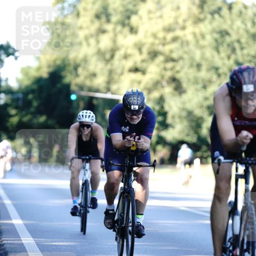 07.09.2025 - 19. Norderstedt Triathlon Michael Burmester http://msf.ph/oto/8847837 07.09.2025 16:17:39 Radfahren 362, 864, 918, 1084 meine-sportfotos.de