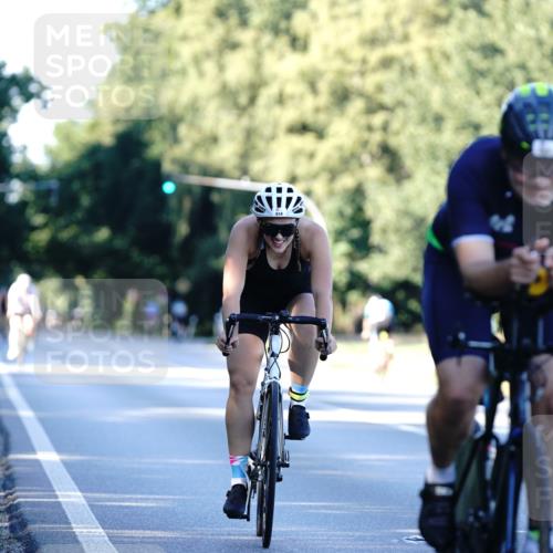 07.09.2025 - 19. Norderstedt Triathlon Michael Burmester http://msf.ph/oto/8847841 07.09.2025 16:17:40 Radfahren 362, 864, 918, 1084 meine-sportfotos.de