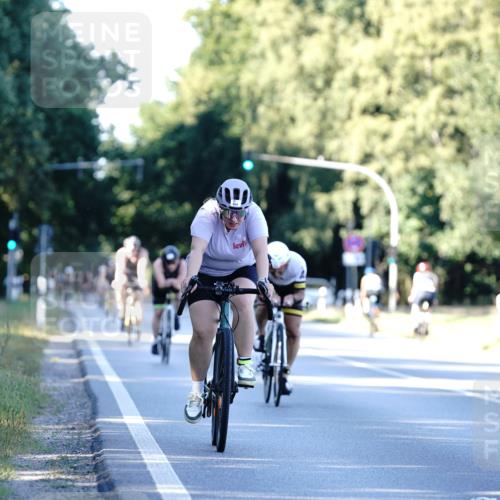 07.09.2025 - 19. Norderstedt Triathlon Michael Burmester http://msf.ph/oto/8847849 07.09.2025 16:17:48 Radfahren 944, 1588 meine-sportfotos.de