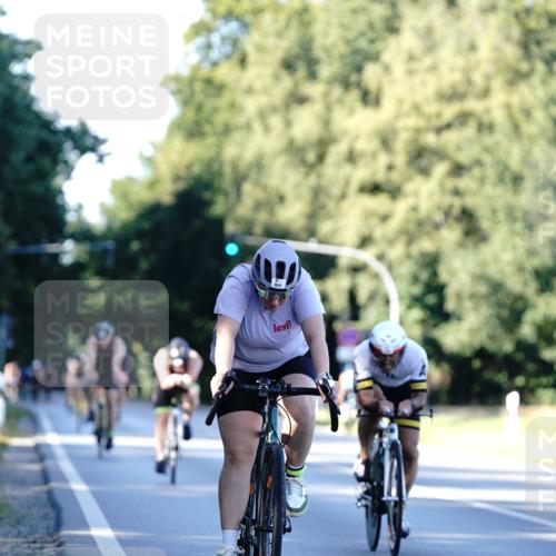 07.09.2025 - 19. Norderstedt Triathlon Michael Burmester http://msf.ph/oto/8847853 07.09.2025 16:17:48 Radfahren 944, 1588 meine-sportfotos.de