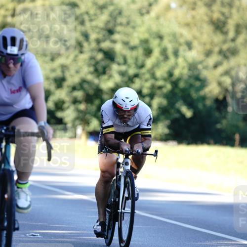 07.09.2025 - 19. Norderstedt Triathlon Michael Burmester http://msf.ph/oto/8847857 07.09.2025 16:17:49 Radfahren 944, 1588, 1602 meine-sportfotos.de