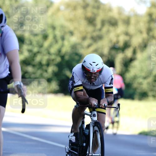 07.09.2025 - 19. Norderstedt Triathlon Michael Burmester http://msf.ph/oto/8847859 07.09.2025 16:17:50 Radfahren 944, 1588, 1602 meine-sportfotos.de