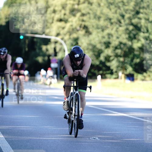 07.09.2025 - 19. Norderstedt Triathlon Michael Burmester http://msf.ph/oto/8847863 07.09.2025 16:17:51 Radfahren 944, 1534, 1588, 1602 meine-sportfotos.de