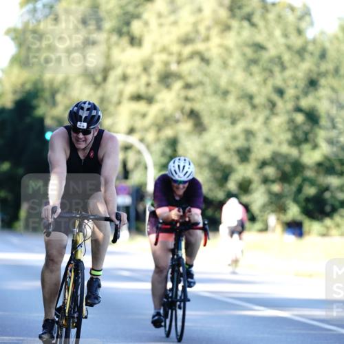 07.09.2025 - 19. Norderstedt Triathlon Michael Burmester http://msf.ph/oto/8847871 07.09.2025 16:17:53 Radfahren 944, 1046, 1534, 1588, 1602 meine-sportfotos.de