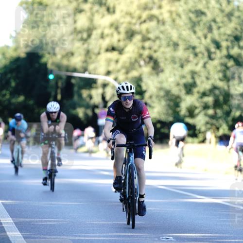 07.09.2025 - 19. Norderstedt Triathlon Michael Burmester http://msf.ph/oto/8847887 07.09.2025 16:18:02 Radfahren 878, 1555, 1621 meine-sportfotos.de